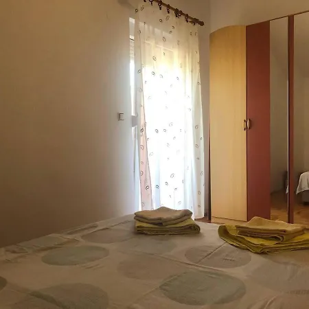 Sleeps 4 Close To Medulin